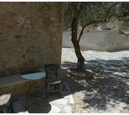 Nefeli Castle Stone House Inside The Fortress מונמבאסיה