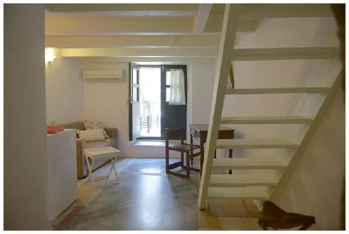 Vakantiehuis Nefeli Castle Stone House Inside The Fortress *